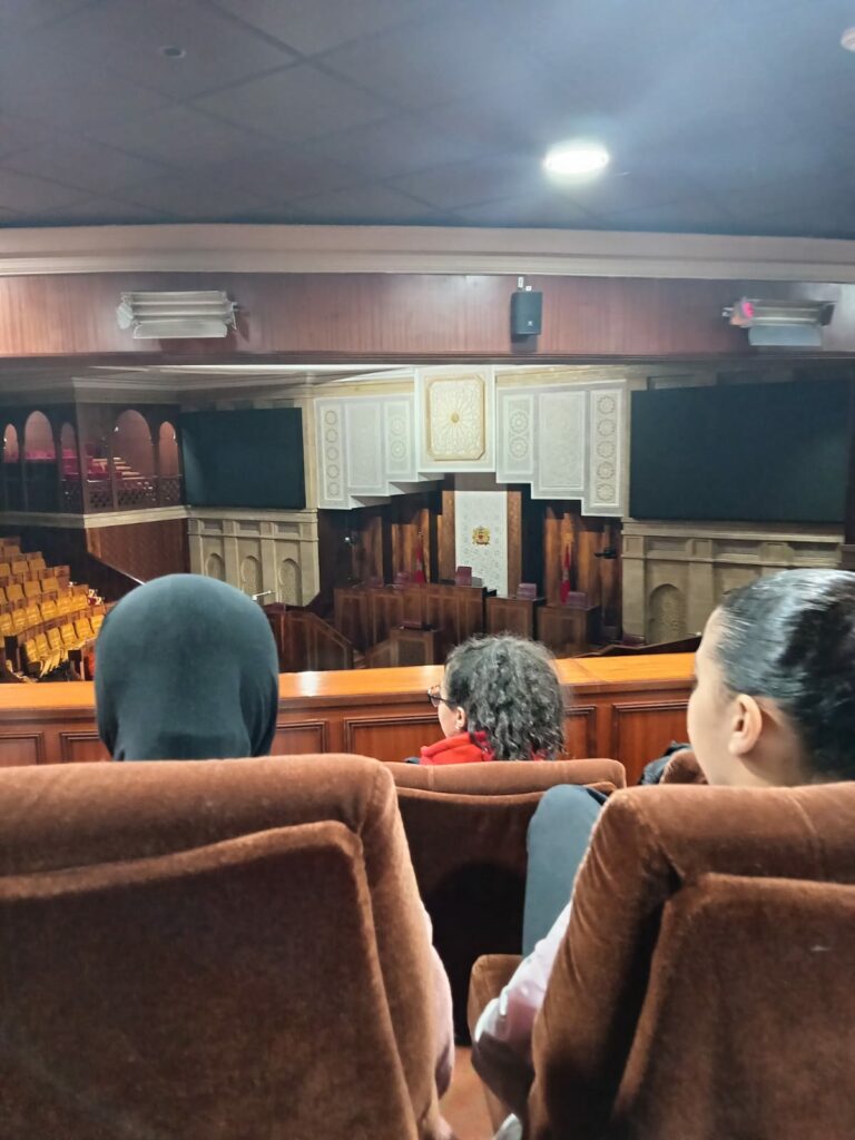 في إطار الأنشطة الموازية التي تهدف إلى ترسيخ قيم المواطنة والتعرف على  مؤسسات الدولة، وتنفيذا للبرنامج السنوي للمعهد ...